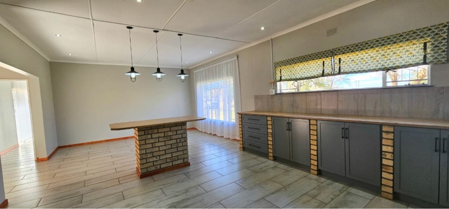 To Let commercial Property for Rent in Bloemfontein Rural Free State
